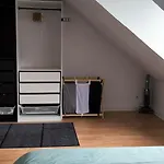 Private Room In A Shared Cozy Flat