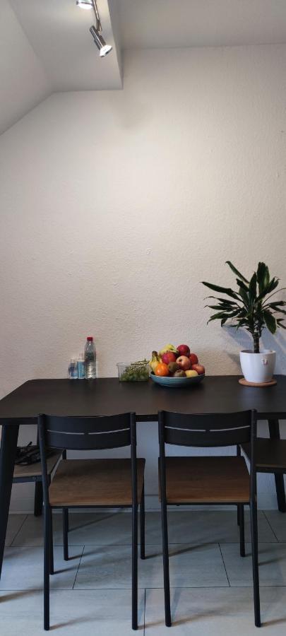 Private In A Shared Cozy Flat Apartment