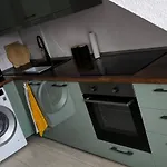 Private Room In A Shared Cozy Flat