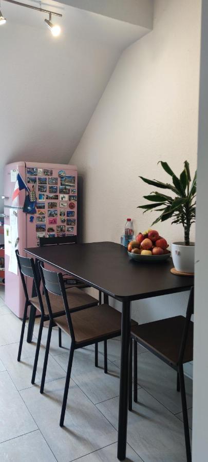 Apartment Private In A Shared Cozy Flat *